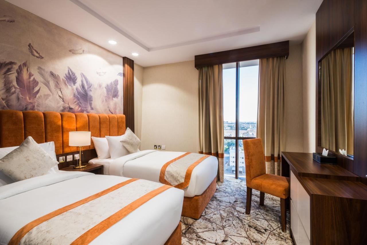 Tulip Plaza Hotel Sakakah Buitenkant foto