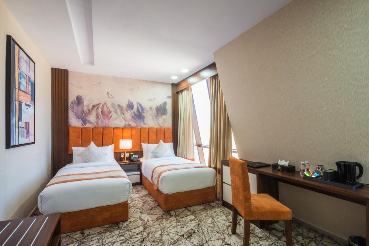 Tulip Plaza Hotel Sakakah Buitenkant foto